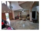 Dijual / Disewakan Rumah di Cinere Depok - Baru Direnovasi, 8 Kamar Tidur Semi Furnished
