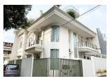 Jual Rumah Mewah Lokasi Strategis Garden Rooftop Tomang Jakarta Barat