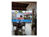 Jual Rumah di Kemang Jakarta Selatan - 5 + 3 Kamar Furnished