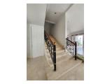 Dijual Rumah di Lebak Bulus Jakarta Selatan - 4 Kamar Tidur Unfurnished