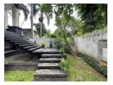 Dijual Rumah - Modern Tropical House 3 Lantai di Cilandak Jakarta Selatan - 4 + 1 Kamar Furnished