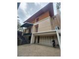 Turun Harga!!! Dijual BRAND NEW Rumah Mewah Pondok Indah Jakarta Selatan - 6 Kamar Tidur Unfurnished