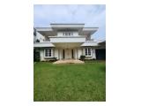 Dijual Rumah Mewah Simprug Golf Jakarta Selatan - 5 Kamar Tidur Furnished