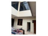 Jual BU Rumah di Petojo Selatan Jakarta Selatan - 9+1 Kamar Unfurnished