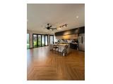 Jual Rumah Modern Tropical di Cinere Dalam Komplek & Jalan Lebar - Ada Kolam Ikan, Swimming Pool, Backyard Luas