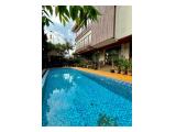 Jual Rumah di Cilandak, Jakarta Selatan - Private Pool, Private Lift, Rooftop & Parkir Luas 14 Mobil