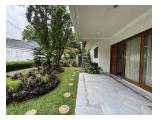 Di Jual Rumah Strategis di jalan kenanga Cilandak 