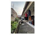 Dijual Rumah Tua di Tanjung Duren Jakarta Barat - Kondisi Furnished, 3 Lantai