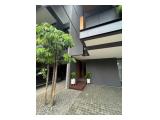 Jual Rumah Dalam Townhouse Kemang, Jakarta Selatan - Ada Kolam Renang & Keamanan 24 Jam